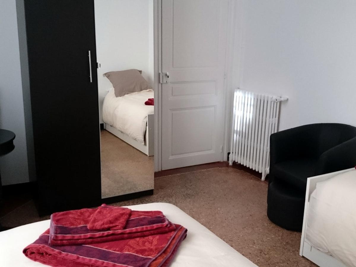 Le Clos Chez Michel Montpellier Exterior foto
